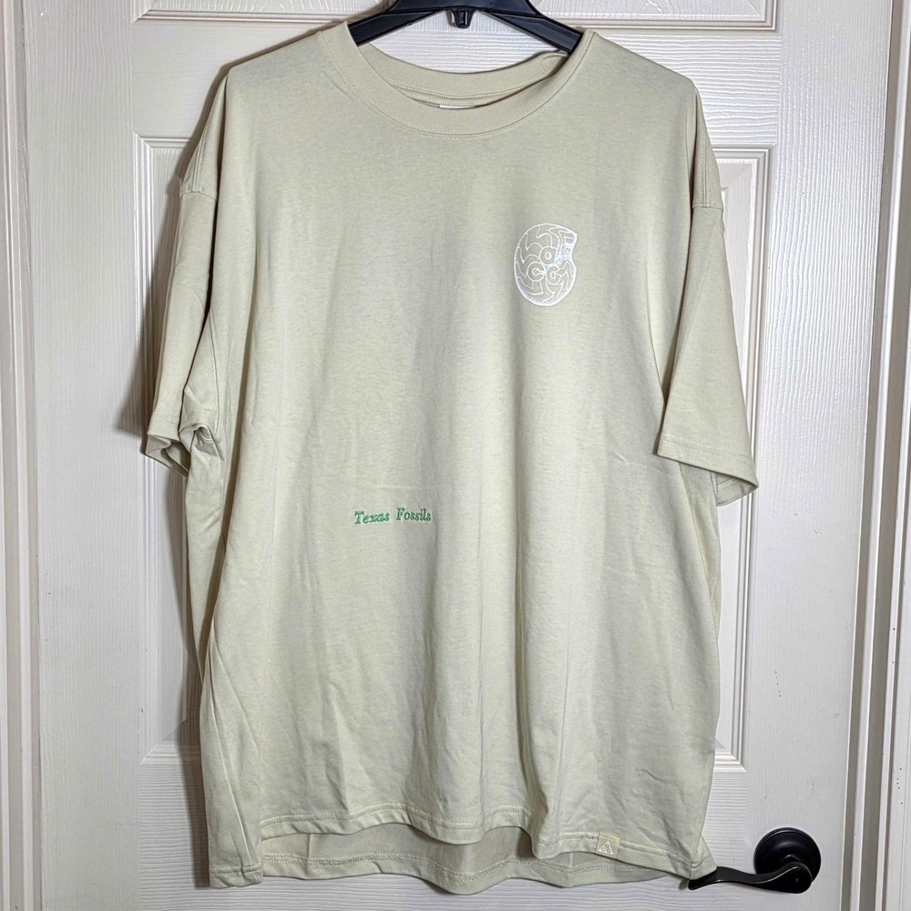 Nike ACG‎ Dri-FIT Loose Fit Texas Fossils Graphic T-Shirt Tee Beige Men's XL NWT